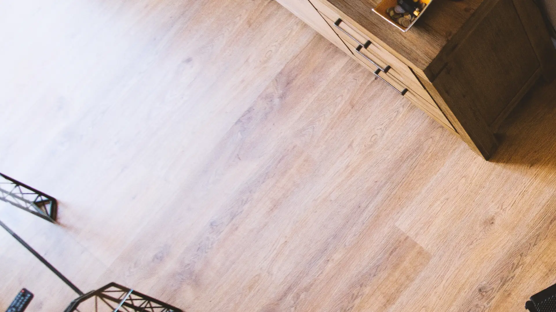 Comparing LVP and SPC Flooring: A Comprehensive Guide to Choosing the Best Option